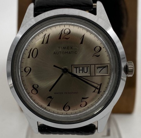 Timex automatic med dag/dato.