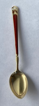 Mokkaskje 925 sølv med mørke rød og hvit emalje 9,5 cm